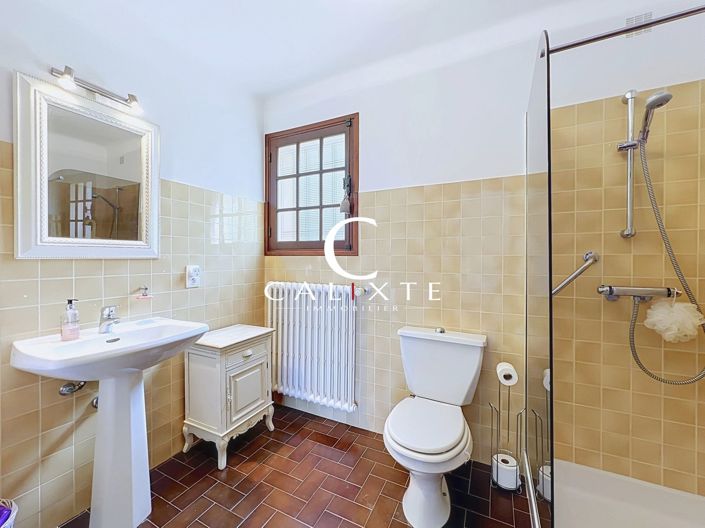 Image No.18-3 Bed House for sale