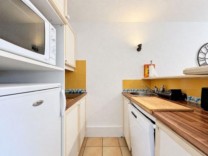 Image No.11-2 Bed Apartment for sale