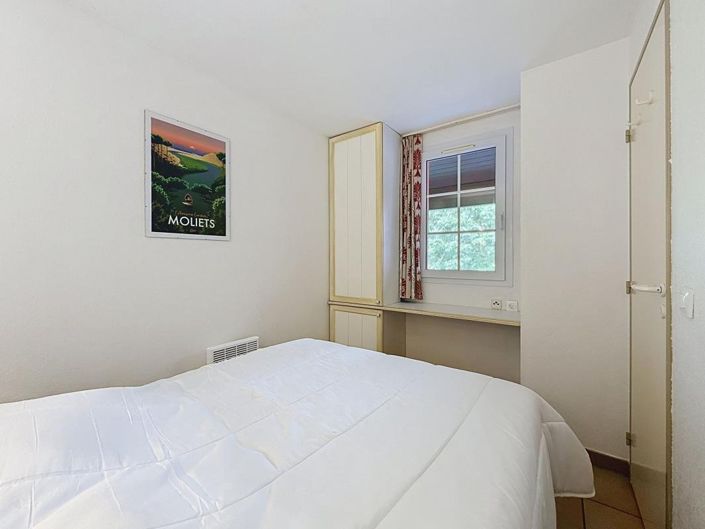 Image No.16-2 Bed Apartment for sale