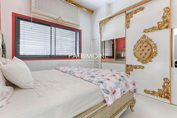 Image No.13-4 Bed House for sale