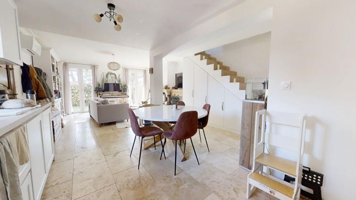 Image No.6-3 Bed House for sale