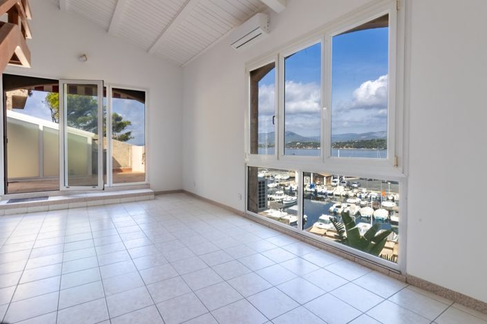 Image No.3-3 Bed House for sale