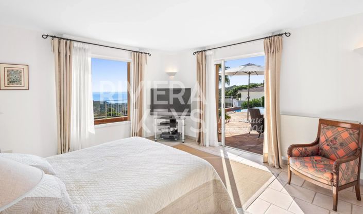 Image No.10-5 Bed House for sale