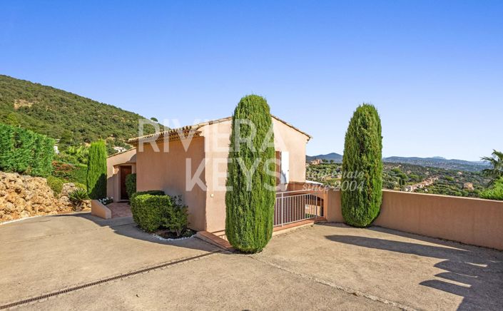 Image No.16-5 Bed House for sale
