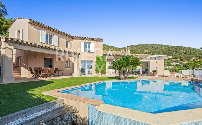 Image No.6-5 Bed House for sale