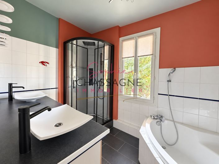 Image No.18-3 Bed House for sale