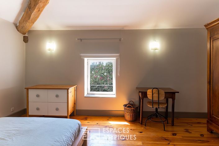 Image No.8-5 Bed House for sale