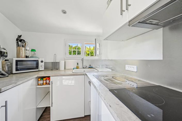 Image No.18-5 Bed House for sale