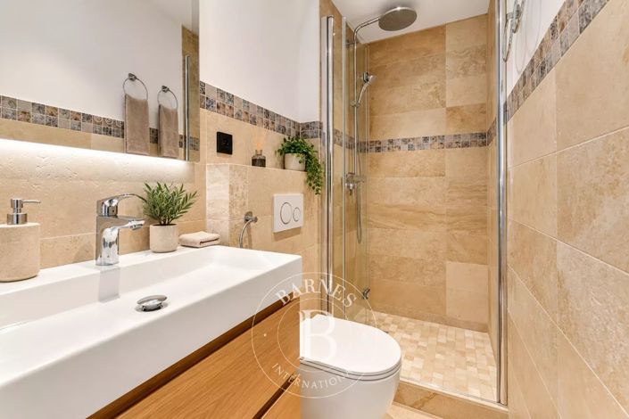 Image No.12-3 Bed Apartment for sale