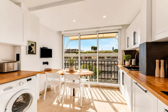 Image No.7-3 Bed Apartment for sale