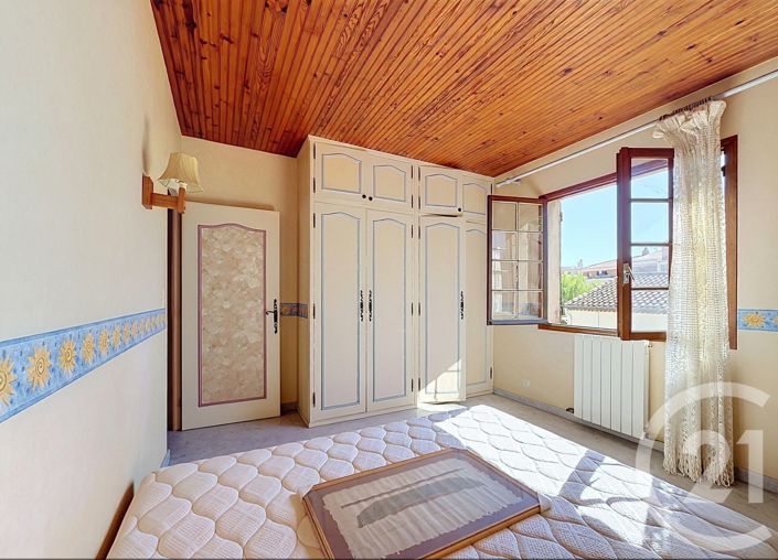 Image No.12-4 Bed House for sale
