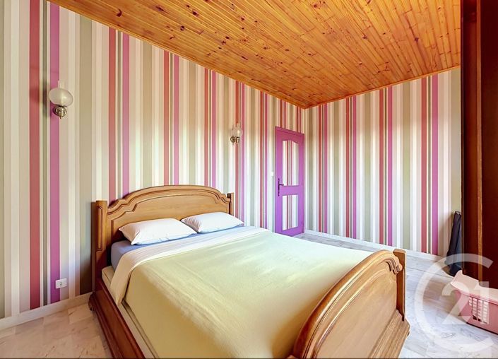 Image No.16-4 Bed House for sale