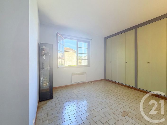 Image No.22-4 Bed House for sale