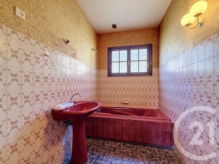 Image No.24-4 Bed House for sale