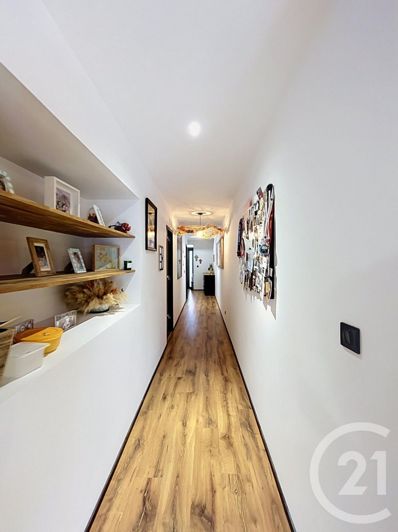 Image No.10-4 Bed House for sale