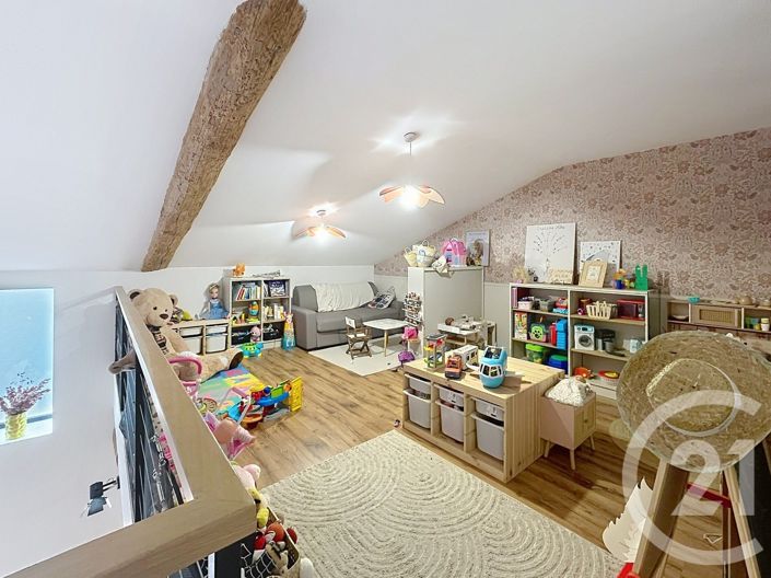 Image No.17-4 Bed House for sale