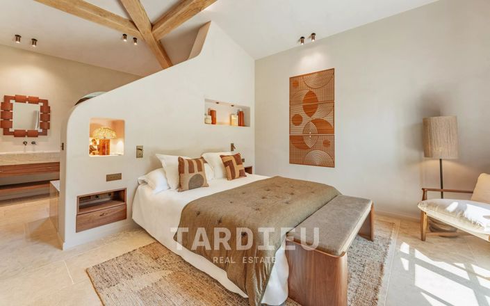 Image No.6-4 Bed House for sale
