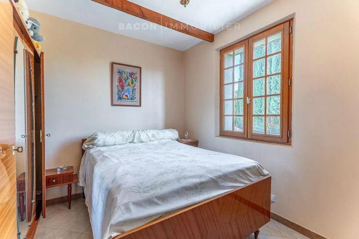 Image No.16-3 Bed House for sale