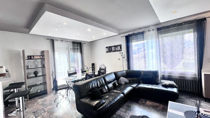 Image No.5-5 Bed House for sale