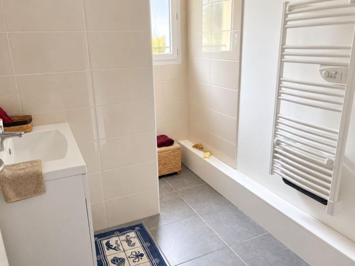 Image No.18-3 Bed House for sale