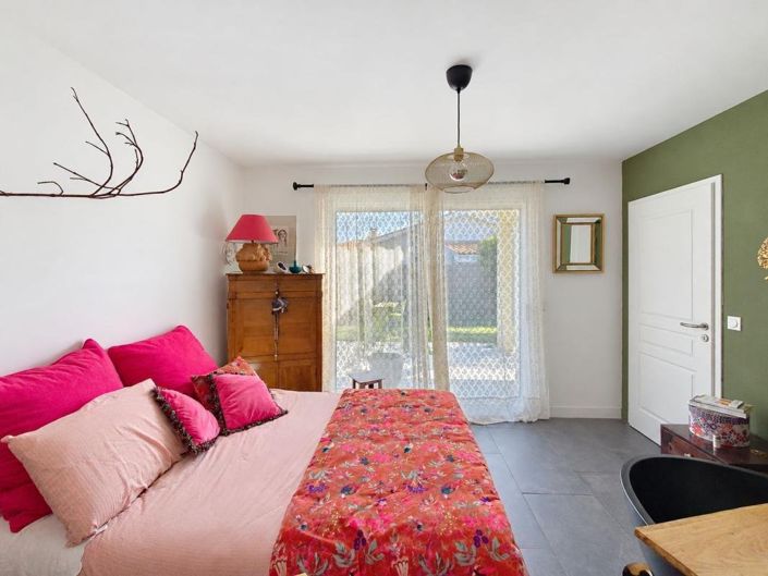 Image No.5-3 Bed House for sale