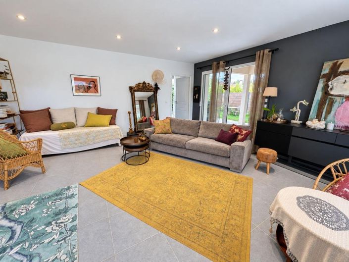 Image No.8-3 Bed House for sale