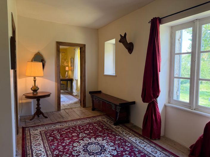 Image No.21-5 Bed House for sale