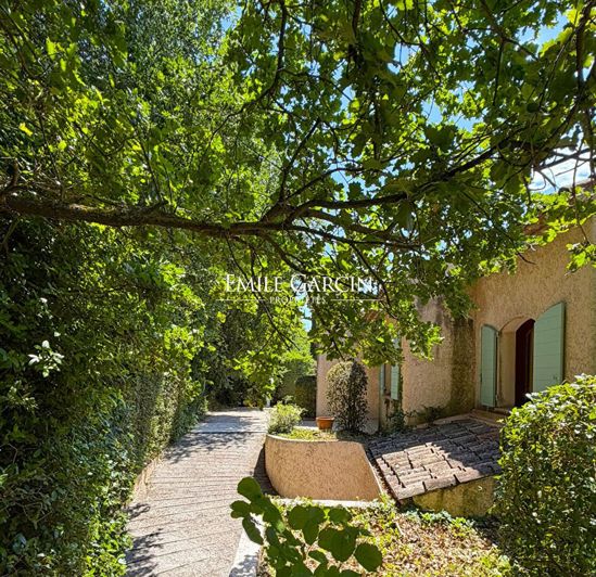 Image No.2-4 Bed House for sale