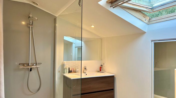 Image No.15-4 Bed House for sale