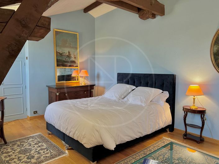 Image No.9-4 Bed House for sale