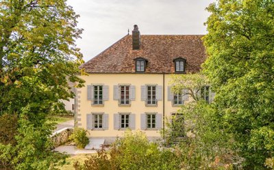 1 - Vers-en-Montagne, House