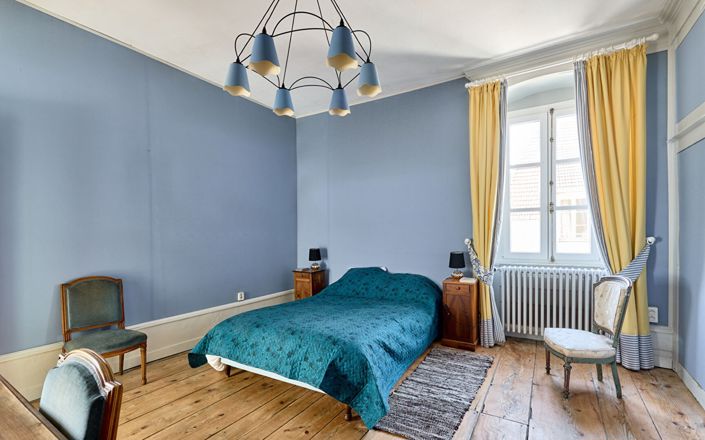 Image No.14-6 Bed House for sale