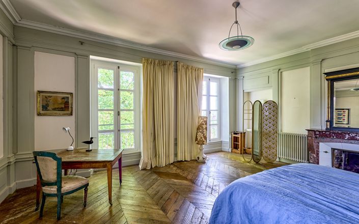 Image No.8-6 Bed House for sale