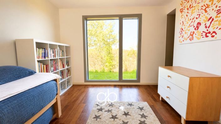 Image No.19-5 Bed House for sale