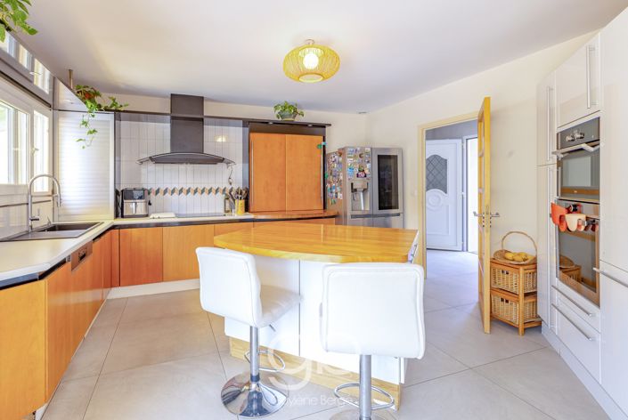 Image No.13-4 Bed House for sale
