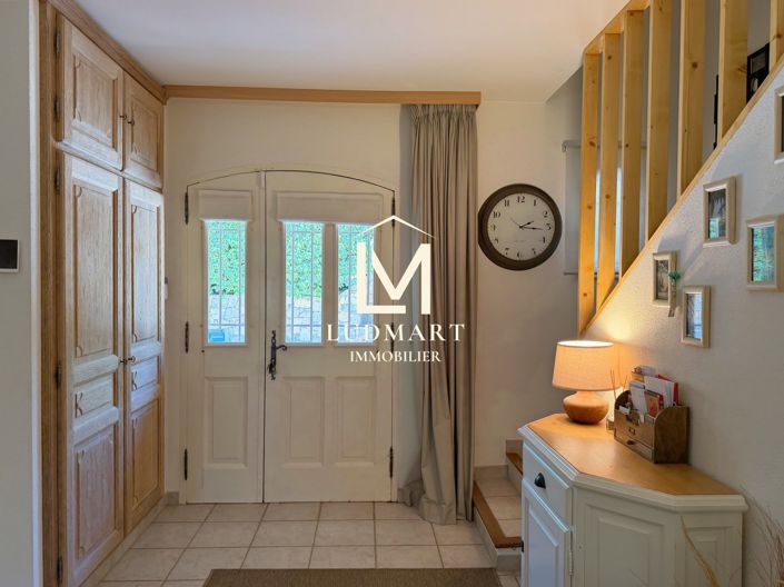 Image No.20-4 Bed House for sale