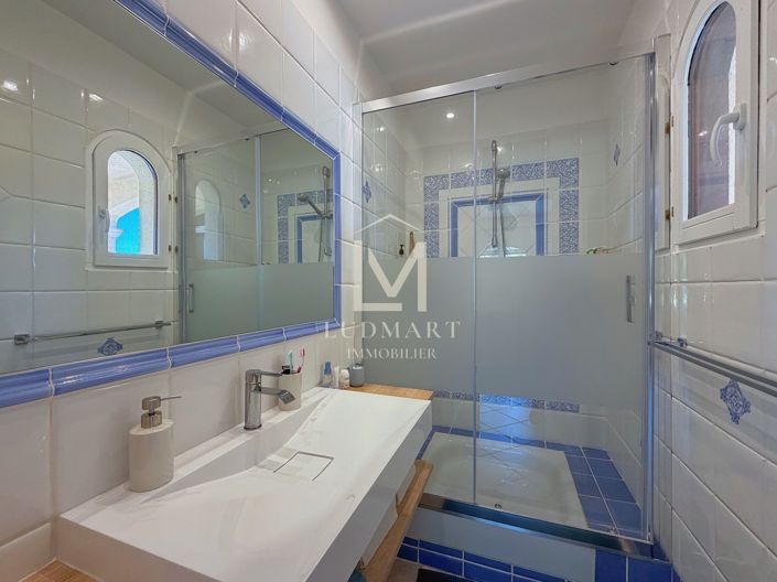 Image No.36-4 Bed House for sale