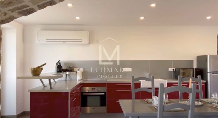 Image No.9-6 Bed House for sale