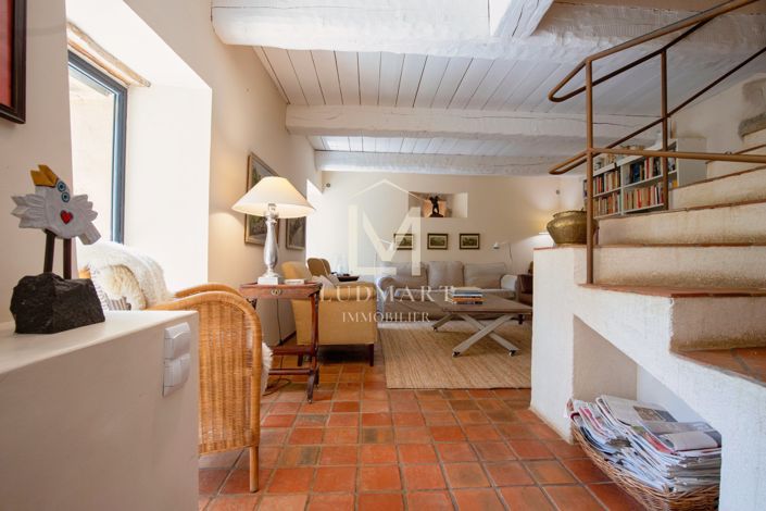 Image No.14-5 Bed House for sale