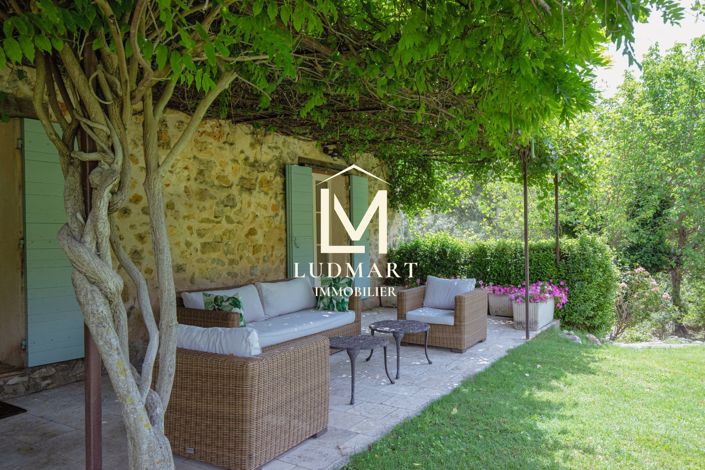 Image No.5-5 Bed House for sale