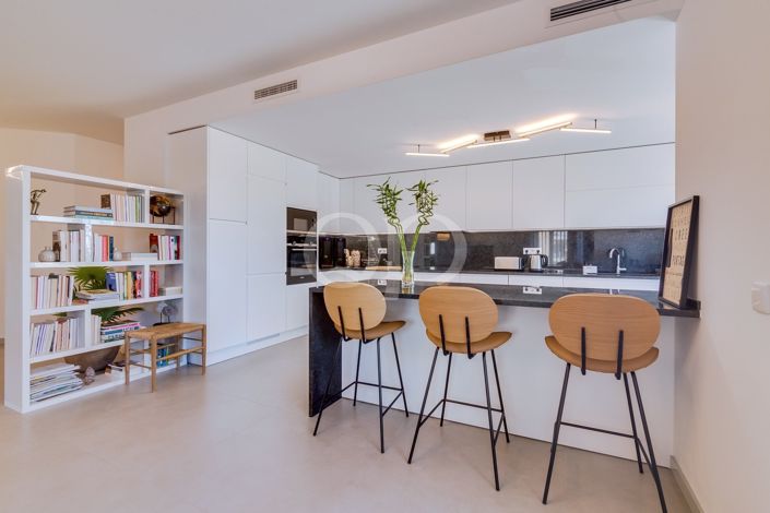 Image No.19-3 Bed Apartment for sale