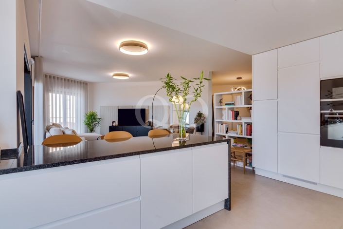 Image No.22-3 Bed Apartment for sale