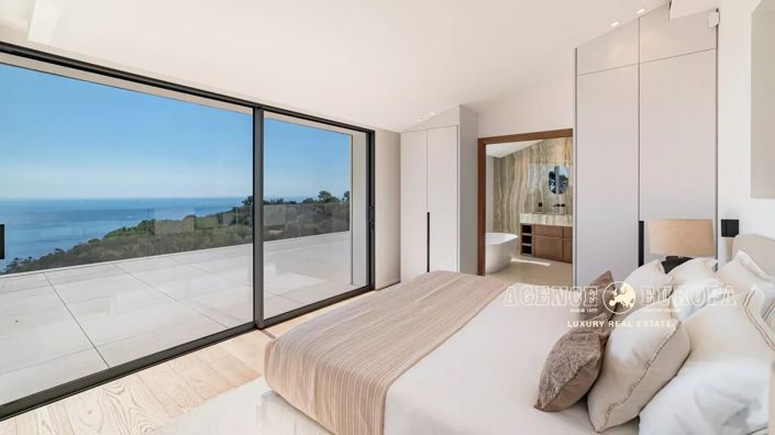 Image No.13-4 Bed House for sale