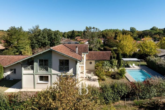 Image No.3-7 Bed House for sale