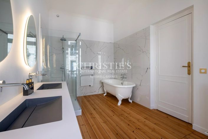 Image No.20-3 Bed Apartment for sale