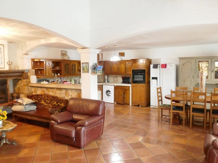 Image No.4-4 Bed House for sale