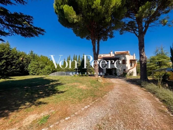 Image No.6-5 Bed House for sale