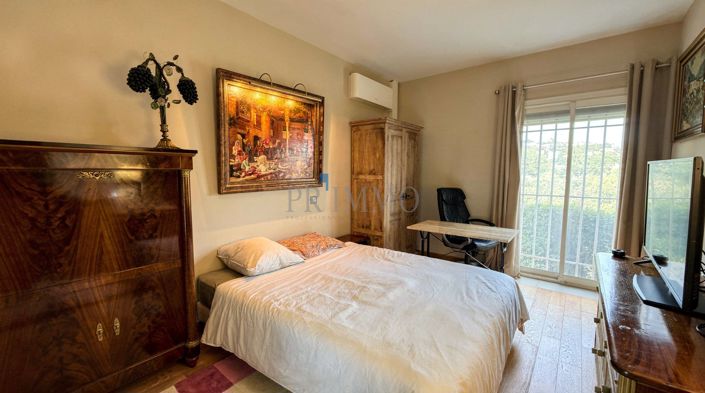 Image No.14-3 Bed House for sale