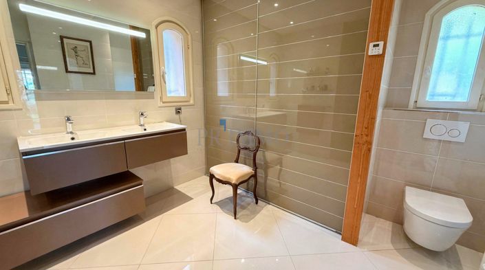 Image No.16-3 Bed House for sale
