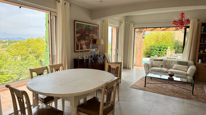 Image No.9-3 Bed House for sale